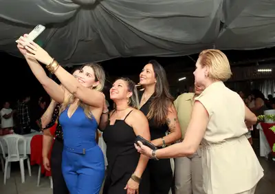 notícia: Noite de homenagens: Governo do Estado reúne comunicadores para celebrar o Dia do Jornalista