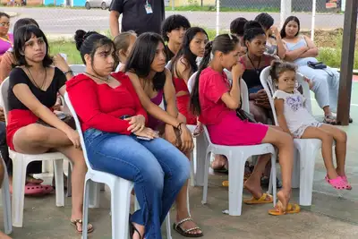notícia: O Governo do Estado realiza 'Encontro de Jovens' no Residencial Miracema