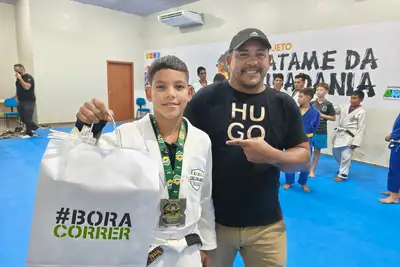notícia: 'Gratidão a quem me apoiou', celebra jovem medalhista participante de projeto social da Segurança Pública do Amapá