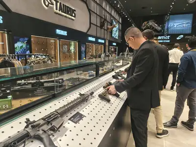 notícia: Servidores da segurança pública do Amapá conhecem novas tecnologias e armamentos em São Paulo