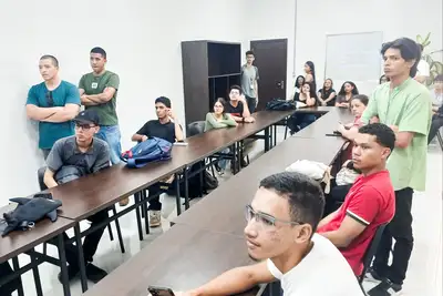 notícia: Intercâmbio Tecnológico: Acadêmicos do IFAP conhecem os sistemas de geoprocessamento da Sema.