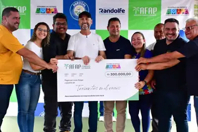 notícia: Governo do Amapá investe R$ 300 mil em fábrica de gelo para fortalecer a pesca em Calçoene