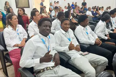 notícia: Governo do Amapá celebra encerramento da 2ª edição do Intercâmbio de Estágio com alunos da Guiana Francesa