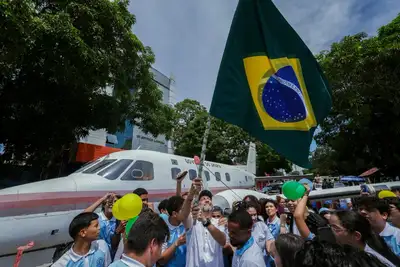 Galeria: Translado Avião Bandeirantes 