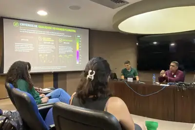 notícia: Governo do Amapá apresenta tecnologias de referência nacional em workshop sobre manejo florestal na Amazônia