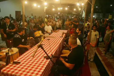 notícia: População celebra inauguração do Parque da Residência com marabaixo, samba e música eletrônica