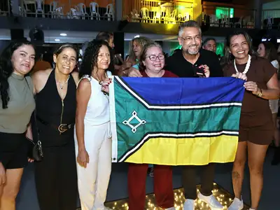 notícia: Em encontro com atletas, governador Clécio celebra Norte-Nordeste de Basquete Master no Amapá: 'um campeonato marcado pela grandeza e organização'