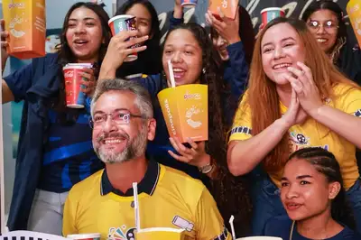 notícia: Ao lado de 400 estudantes, governador Clécio fortalece programa que amplia acesso à cultura no Amapá