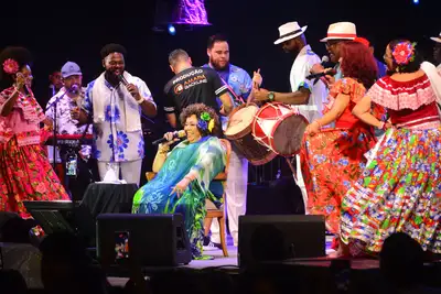 notícia: 'É uma sorte ter me atracado com o Marabaixo', afirma Alcione em show que celebra a ancestralidade amapaense