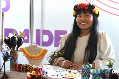 notícia: 'É uma grande vitrine para mostrar o artesanato indígena', afirma artesã da etnia Galibi Marworno selecionada para o ELAS II, em Macapá