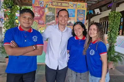 notícia: Escola Estadual Cecília Pinto representa o Amapá na Olimpíada Nacional de História do Brasil e reforça excelência da educação pública