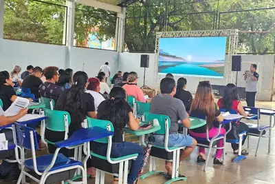 notícia: Governo do Amapá e projeto ‘Concurseiros Comunitários’ vão realizar revisão gratuita para o concurso público da Unifap, em Laranjal do Jarí