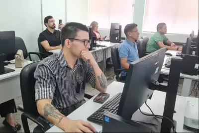 notícia: Governo do estado realiza atualização cadastral de servidores aniversariantes de julho para garantir eficiência na gestão pública