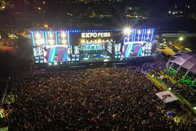 notícia: Expofeira 2026 reúne mais de 223 mil pessoas no domingo (9), marcado pelo show de Gusttavo Lima