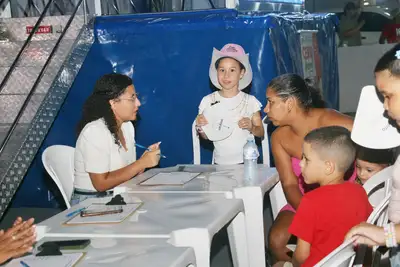 notícia: Expofeira 2026 oferece inovação com a Carreta do Bem-Estar Animal e atrai tutores em busca de serviços gratuitos