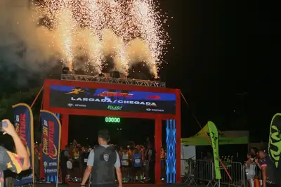 notícia: Corrida da Juventude reúne 5 mil participantes em noite de esporte, cultura e inclusão em Macapá