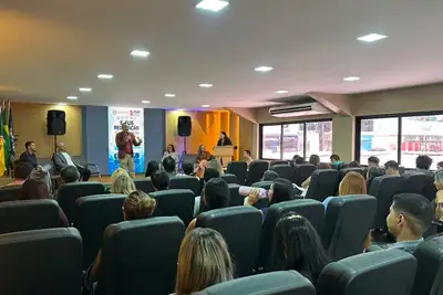 notícia: Governo do Amapá inicia formação de profissionais para fortalecer organização da fila do SUS