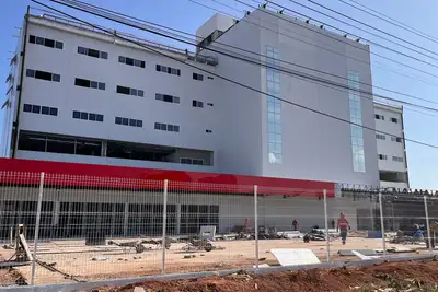 notícia: Governo do Amapá avança na urbanização e instalação de equipamentos do novo Hospital de Emergência