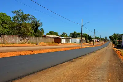notícia: ‘Vai mudar a nossa realidade essa pavimentação’, diz moradora da Avenida Santana em trecho asfaltado pela primeira vez