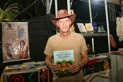 notícia: Literatura que nasce na escola ganha espaço na ExpoAgro de Tartarugalzinho