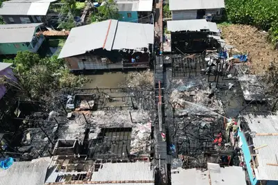 notícia: Incêndio atinge 10 casas no bairro Mutirão do Paraíso, no município de Santana, não houve registro de óbitos de pessoas