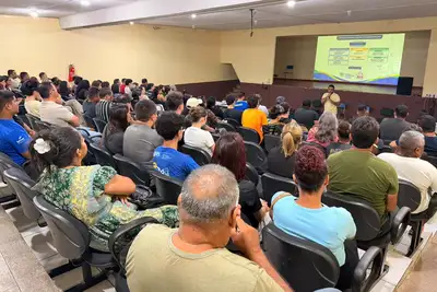 notícia: Governo do Amapá entrega passagens da delegação amapaense que vai disputar os Jogos da Juventude
