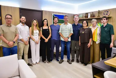notícia: Governo recebe visita de escola internacional inédita na América do Sul e avança na seleção para receber campus na Amazônia